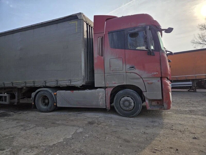 Foton AUMAN 4x2 Седельный тягач — фото 4