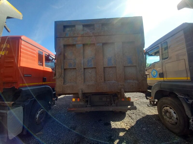 Shacman (Shaanxi) SX 8x4 Самосвал — фото 6