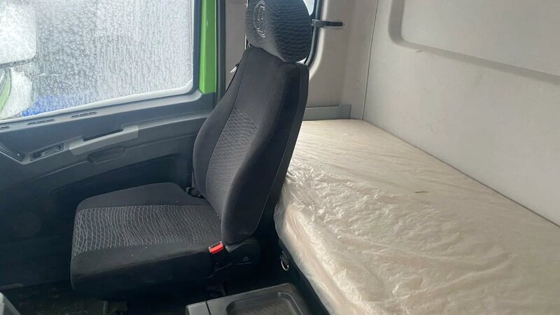 Shacman (Shaanxi) SX 6x6 Самосвал — фото 10