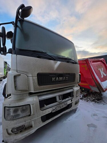 КамАЗ 65206 6x4 Седельный тягач