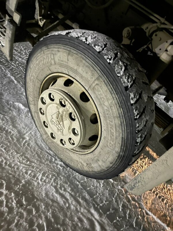 Howo ZZ 8x4 Самосвал — фото 7