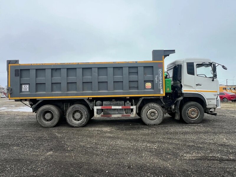 DongFeng KC 8x4 Самосвал — фото 3