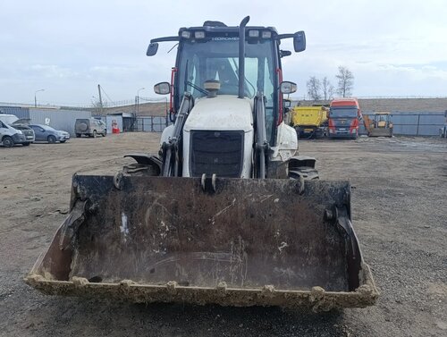 HIDROMEK 102 Экскаватор-погрузчик