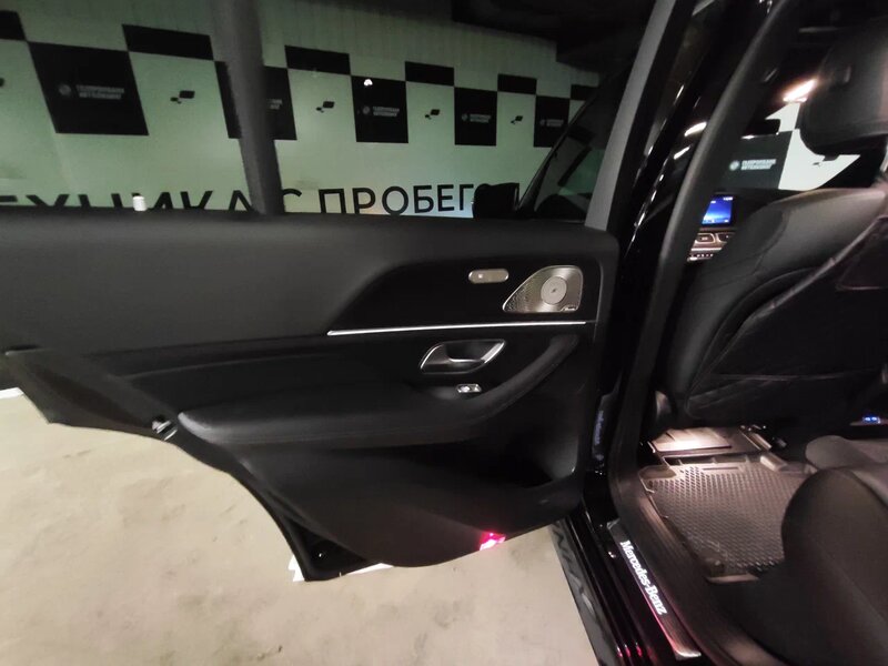 Mercedes-Benz GLE-CLASS — фото 10