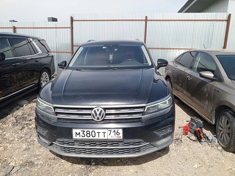 Volkswagen TIGUAN — фото 1