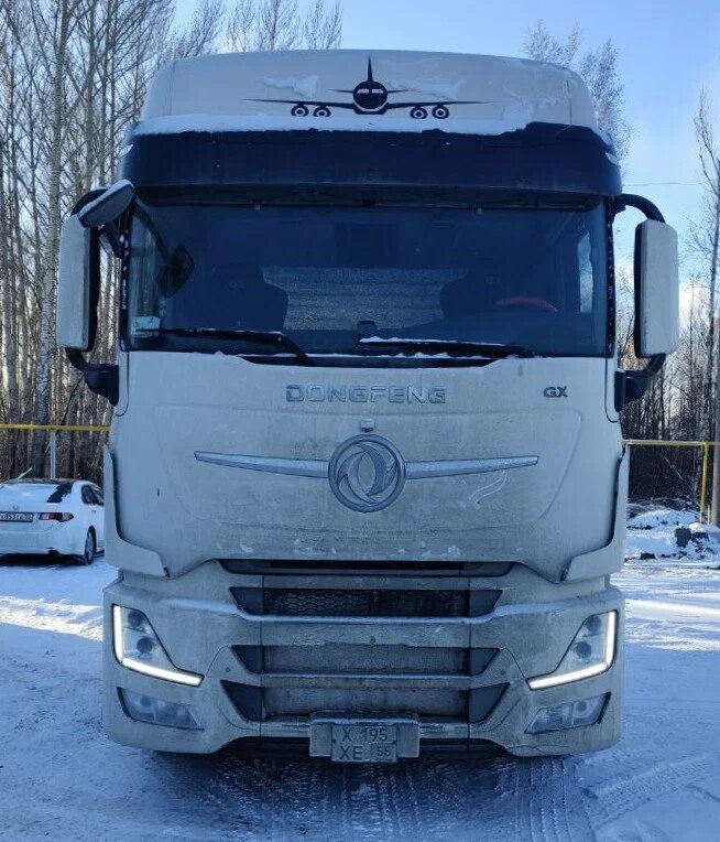 DongFeng GX 4x2 Седельный тягач — фото 1