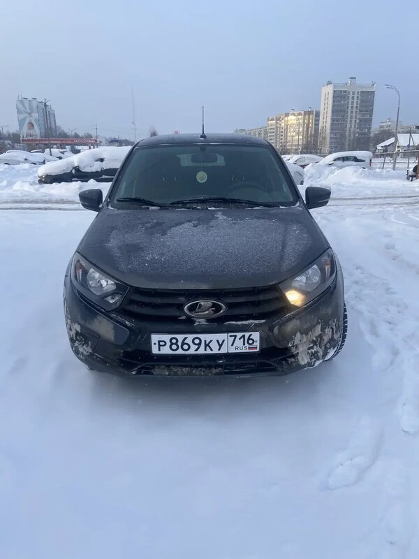 LADA GRANTA Лифтбек — фото 1