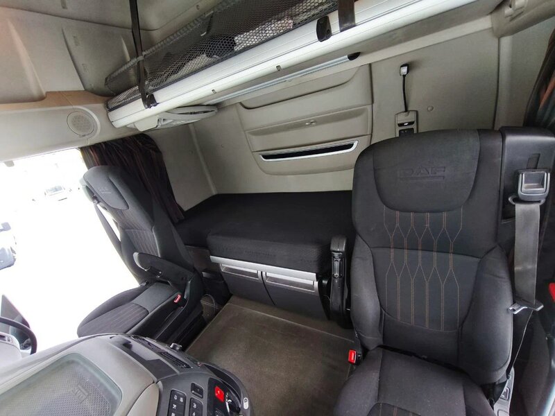 DAF XF 4x2 Седельный тягач — фото 7