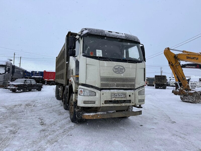 FAW CA 3310 8x4 Самосвал — фото 2