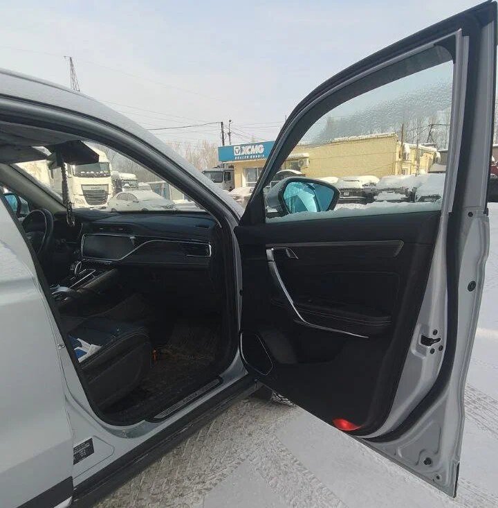Geely Atlas Pro — фото 14