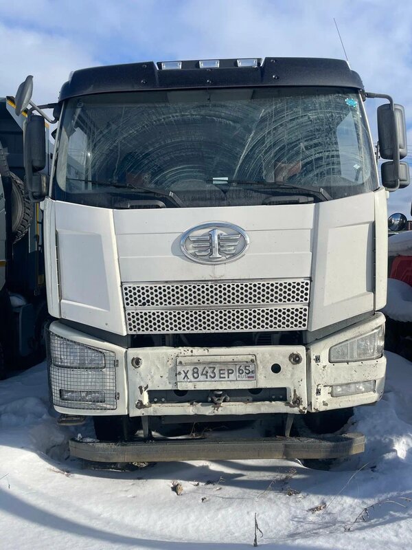 FAW J6 8x4 Самосвал — фото 1