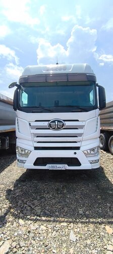 FAW J7 6x4 Седельный тягач
