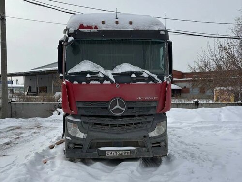 Mercedes-Benz Actros 6x4 Седельный тягач
