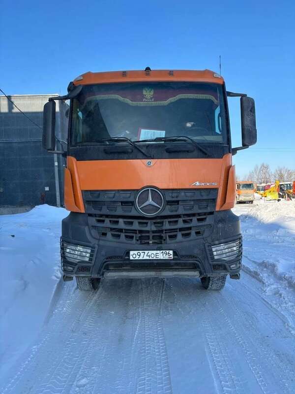 Mercedes-Benz AROCS 6x4 Седельный тягач — фото 1