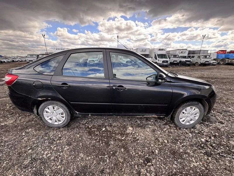 LADA GRANTA Лифтбек — фото 4