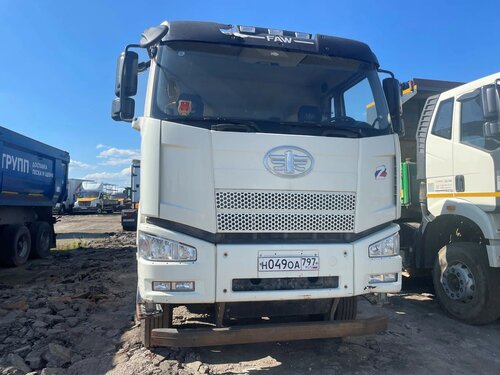 Феникс 78 на шасси FAW CA 3250 6x4 Бортовой с КМУ