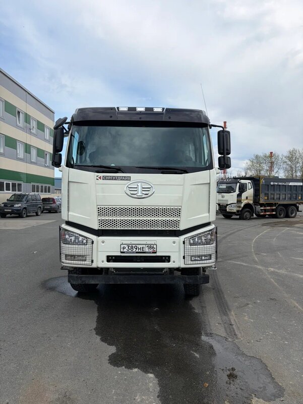 FAW J6 6x6 Самосвал — фото 1