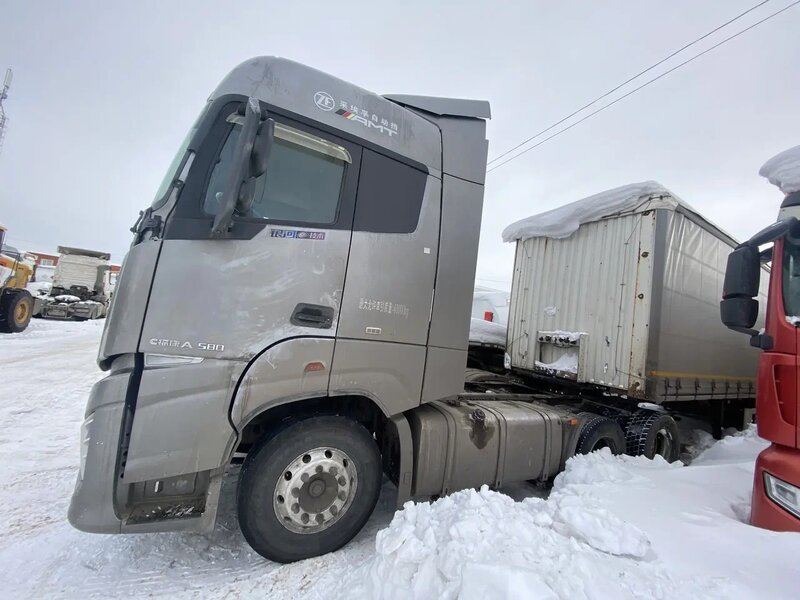 Foton AUMAN Galaxy 6x4 Седельный тягач — фото 4