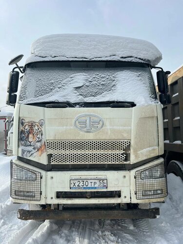 FAW J6 6x6 Самосвал