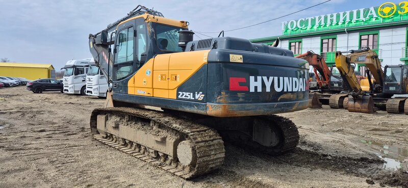 Hyundai R225 Экскаватор — фото 7