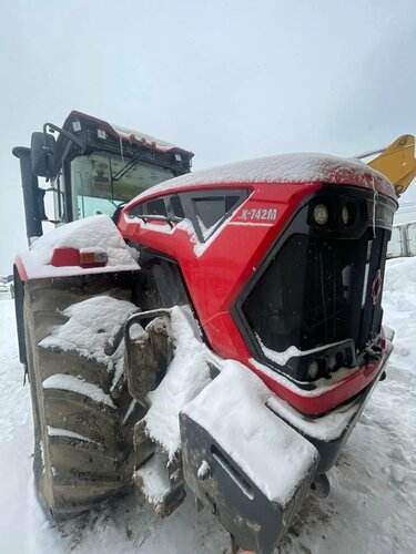 Петербургский тракторный завод Кировец К-742М Сельскохозяйственный трактор