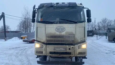 FAW CA 3310 8x4 Самосвал — фото 1