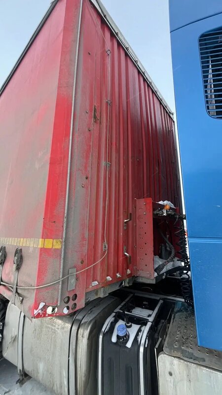 Туймазинский завод автобетоновозов 5885 Полуприцеп шторный — фото 1