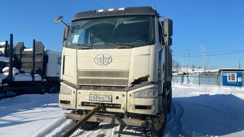 FAW J6 6x6 Самосвал — фото 1