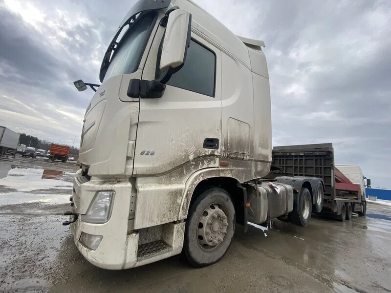 DongFeng GX 6x4 Седельный тягач — фото 5