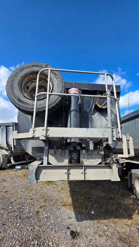 Grunwald 9453 Полуприцеп самосвальный