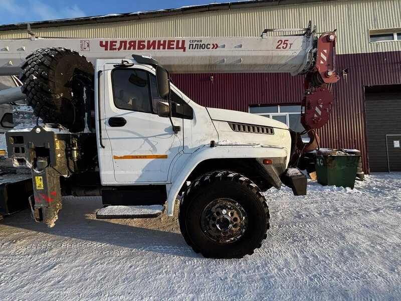 Челябинский механический завод (ЧМЗ) КС-5573 на шасси Ural NEXT 4320 6x6 Автокран — фото 3