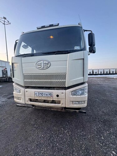 FAW J6 8x4 Самосвал