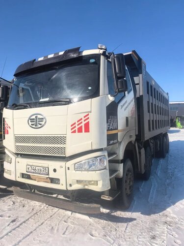 FAW J6 8x4 Самосвал