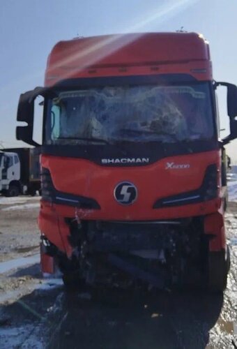 Shacman (Shaanxi) SX 4x2 Седельный тягач
