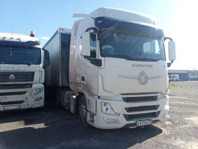 DongFeng DFH 4x2 Седельный тягач — фото 2