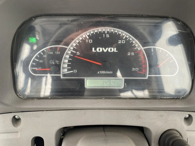Lovol TB754 Трактор — фото 11