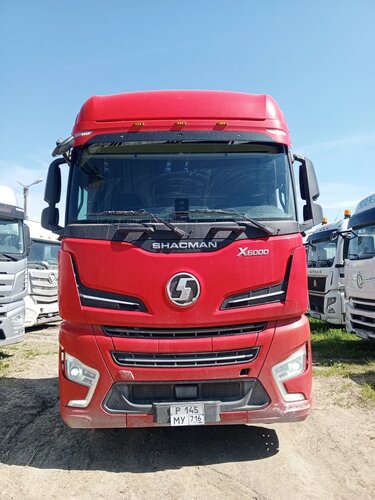 Shacman (Shaanxi) SX 4x2 Седельный тягач