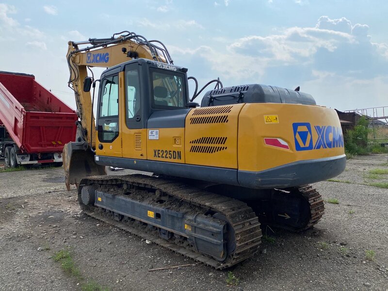 XCMG XE225 Экскаватор — фото 12