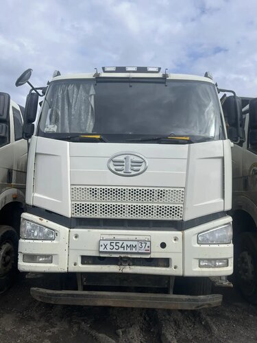 FAW J6 8x4 Самосвал