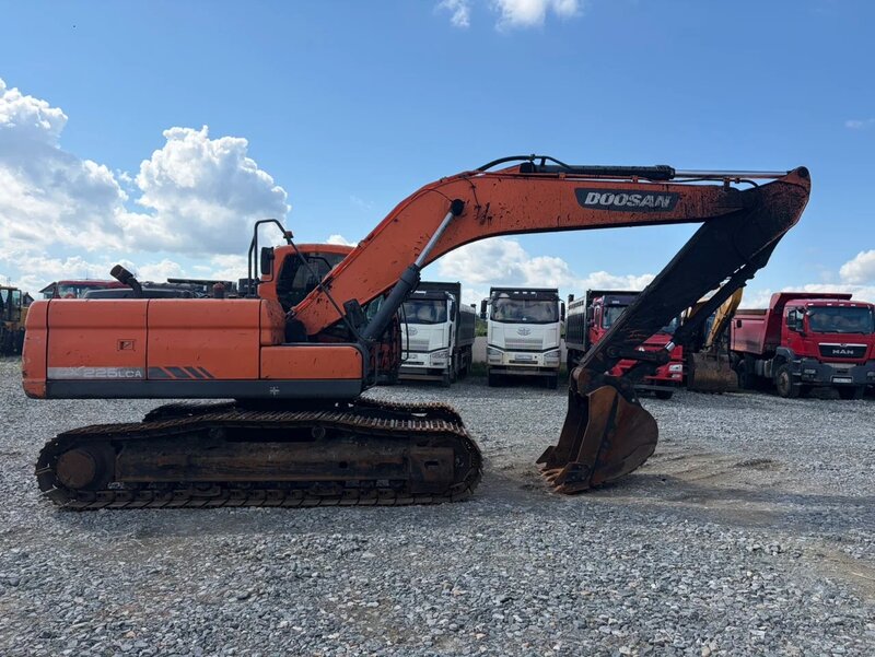 Doosan DX 225 Экскаватор — фото 3