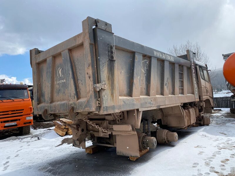 Shacman (Shaanxi) SX 6x6 Самосвал — фото 5