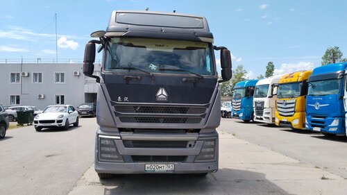 SINOTRUK ZZ 6x4 Седельный тягач