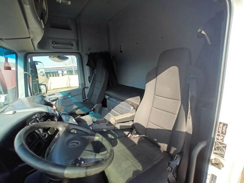 Mercedes-Benz ACTROS 4x2 Седельный тягач — фото 7