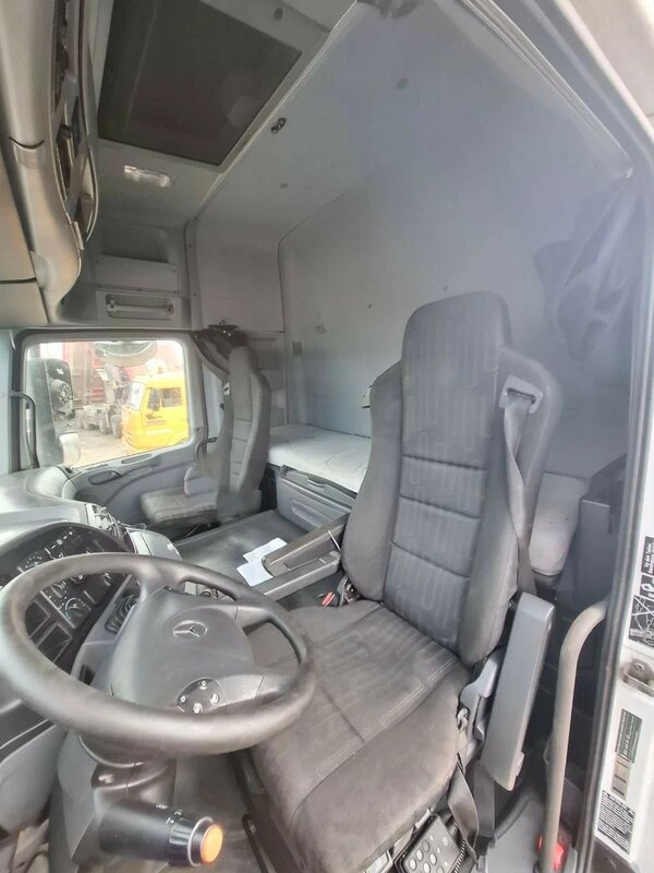 Mercedes-Benz ACTROS 4x2 Седельный тягач — фото 12