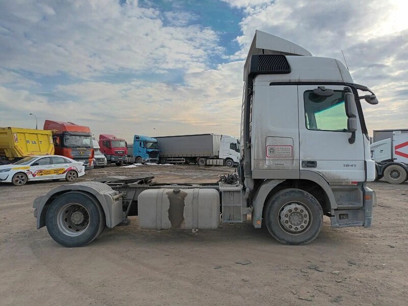 Mercedes-Benz ACTROS 4x2 Седельный тягач — фото 2