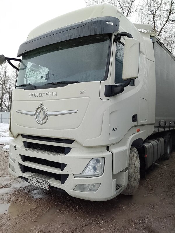 DongFeng DFH 4x2 Седельный тягач — фото 2