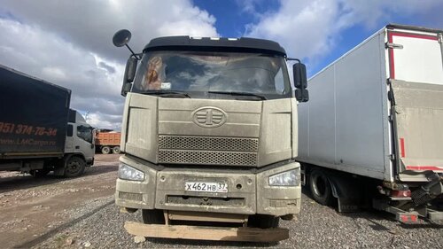 FAW J6 8x4 Самосвал