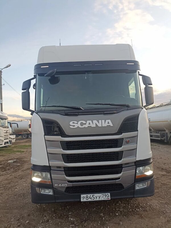 Scania R 4x2 Седельный тягач — фото 1