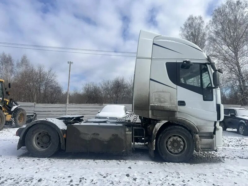 IVECO STRALIS 4x2 Седельный тягач — фото 4