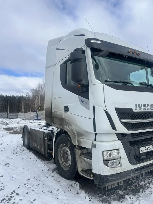 IVECO STRALIS 4x2 Седельный тягач — фото 2